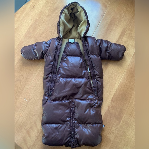 Baby GAP snowsuit, newborn/0-3 mos - Picture 1 of 3